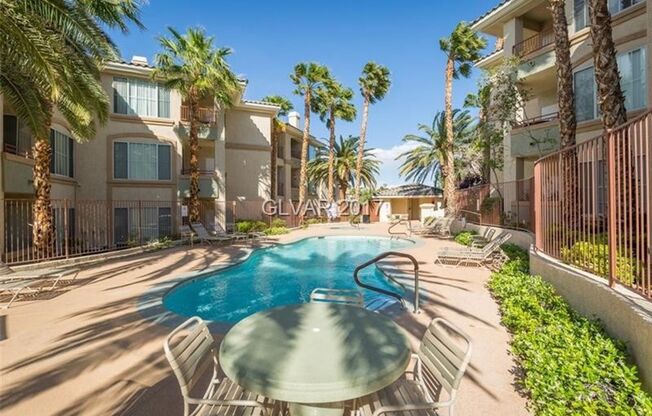 Nice 2-Bedroom Condo in a Guard-Gated Community in the Southwest Area