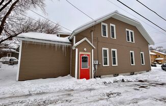 One Bedroom Duplex in Muskegon - All Utilities Included!