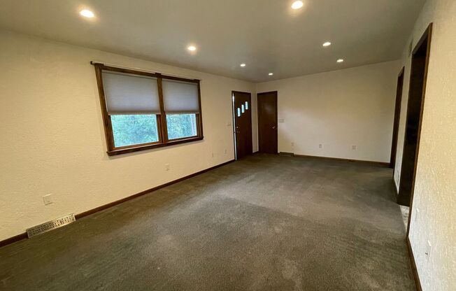 Nicely Renovated 2 Bedroom/2  Bath in Bon Air!