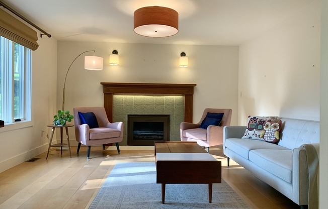 22 AMBERWOOD DR