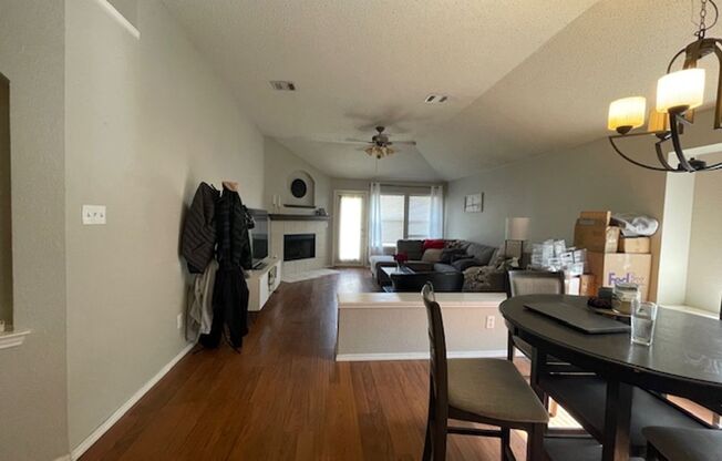 3 beds, 2 baths, $1,900