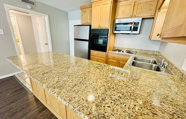 Fabulous landmark Downtown Austin property! Great downtown neighborhood!