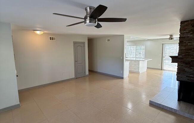 3 Bedroom 2 Bathroom Granada Hills Home (Main House) Great Location!