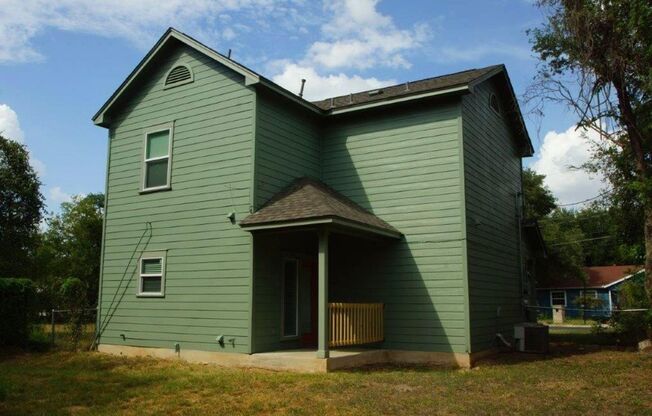 4 Bed 2 bath home in East Austin - Great location renovated home