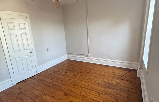 2065 Coulter St & 2409-11 S Hoyne Ave