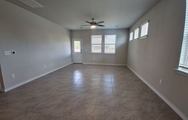 3 beds, 2.5 baths, $1,999