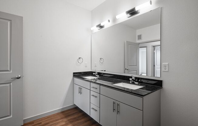 3 beds, 2 baths, 1,297 sqft, $2,545, Unit 207