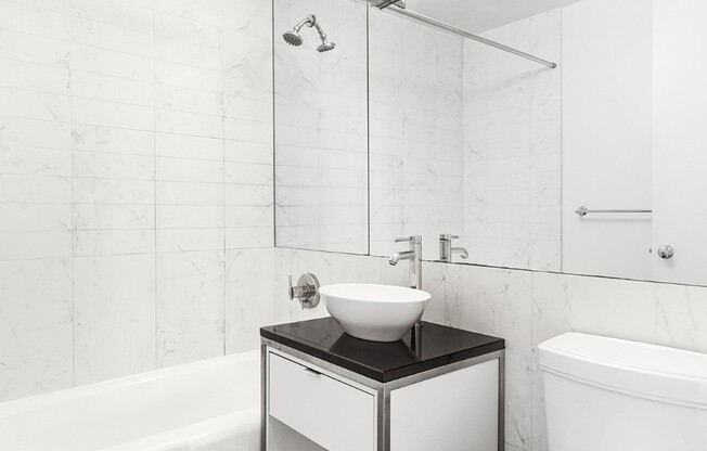 Instrata Gramercy