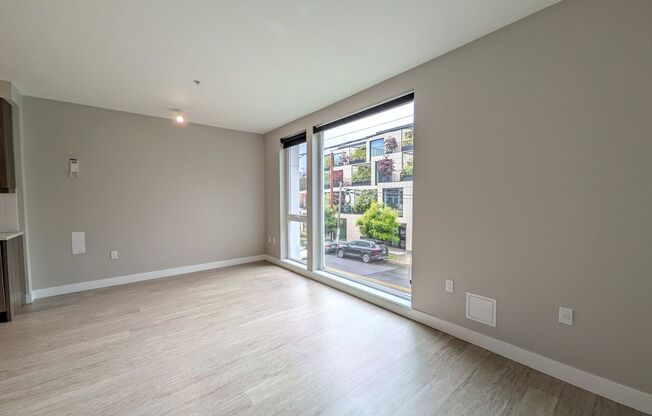 Studio, 1 bath, 400 sqft, $1,300, Unit 321