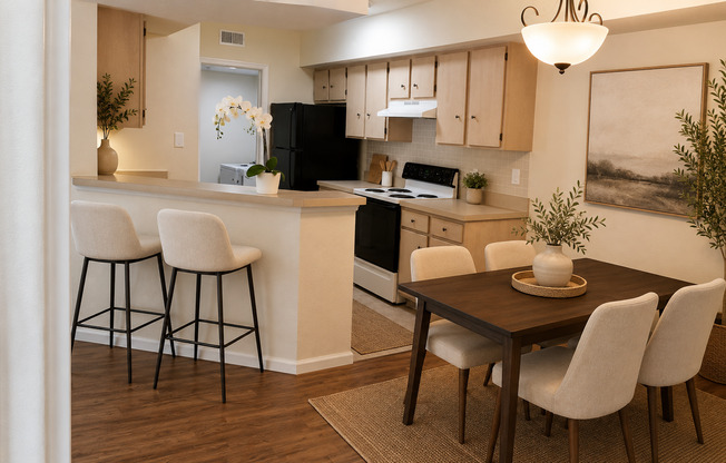 For Rent – Beautiful 2 Bedroom / 2 Bathroom Second-Floor Condo at The Crest