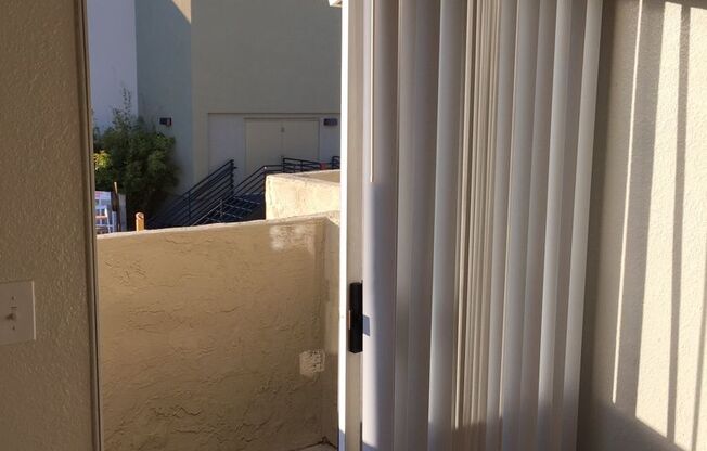 2 beds, 2 baths, 728 sqft, $2,875, Unit 23