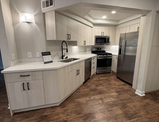 1 bed, 1 bath, 675 sqft, $3,015, Unit 237