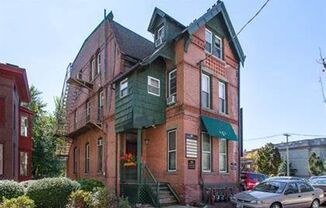 66 Trumbull Street