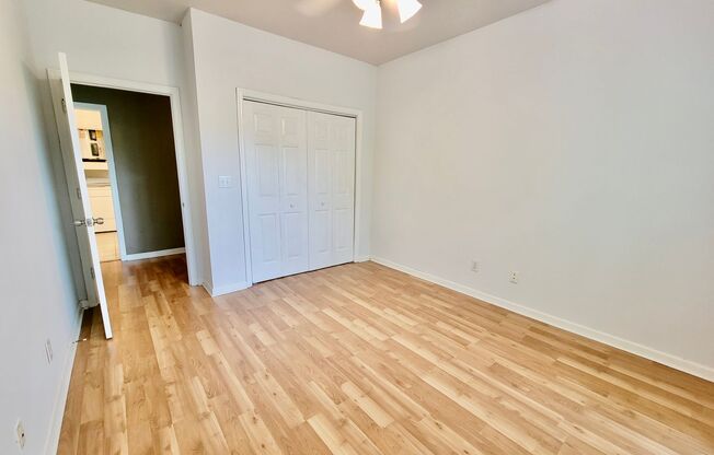 2 beds, 1 bath, $2,100, Unit #14208