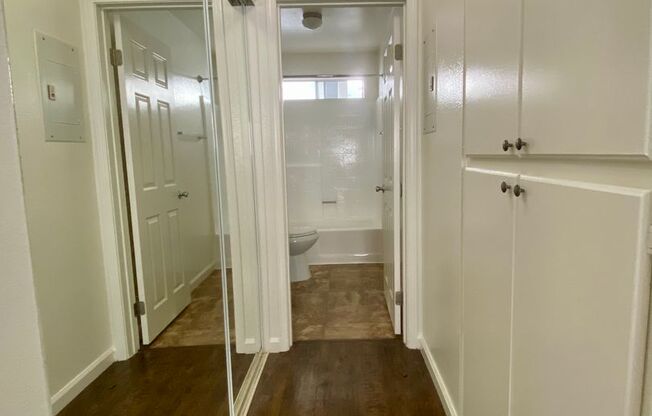 Studio, 1 bath, 455 sqft, $1,885, Unit 63-104