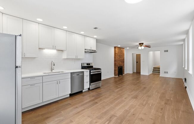 2306 East Carson Street