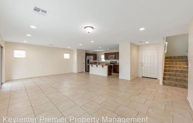 860 S Pheasant Dr