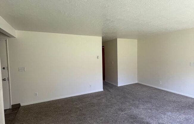 3 bed 2 bath house in South Salem!