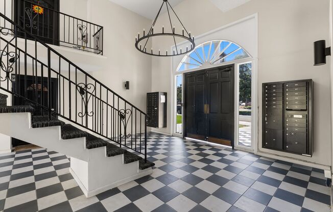 3 beds, 2 baths, 1,250 sqft, $2,800, Unit 101