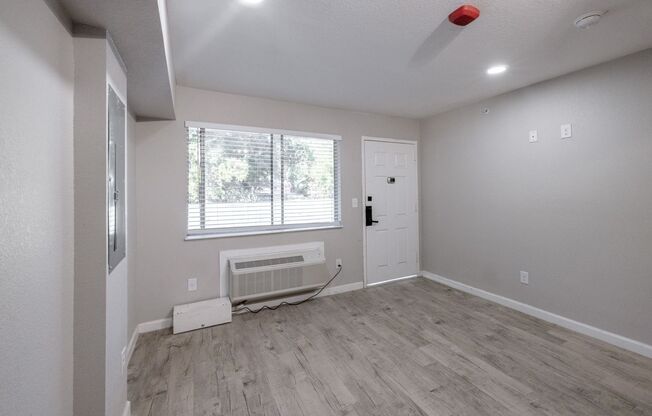 Studio, 1 bath, 235 sqft, $895, Unit 2227