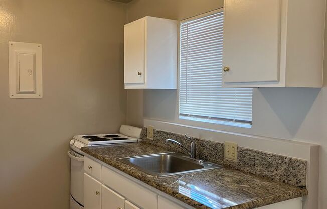 1 bed, 1 bath, 541 sqft, $1,645, Unit 1948-301