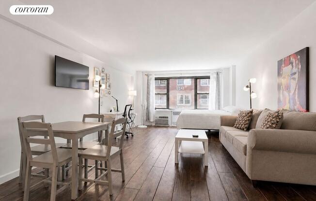 Studio, 1 bath, $3,350, Unit 9J
