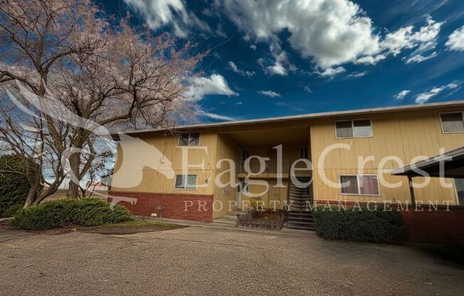 1816 Evergreen St.