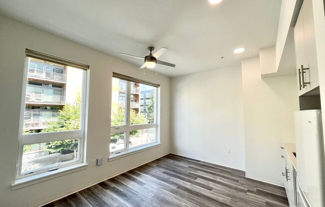 1 bed, 1 bath, 435 sqft, $1,500, Unit 323