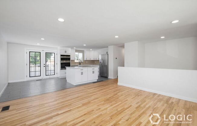 101 W Paula Drive