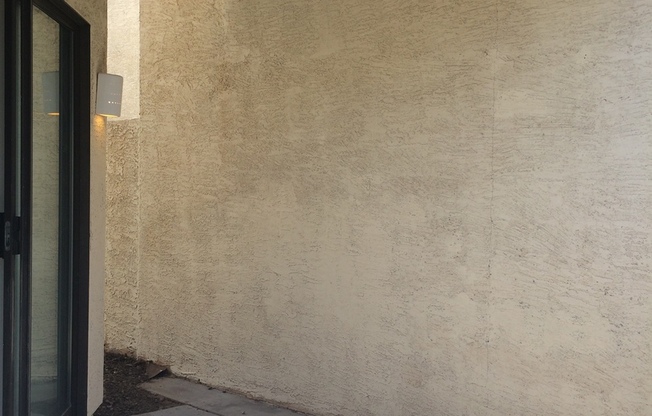 3 beds, 2 baths, $2,000