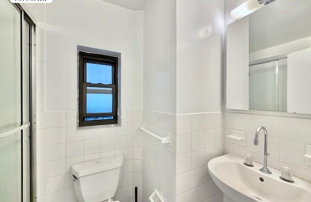 339 E 57 ST