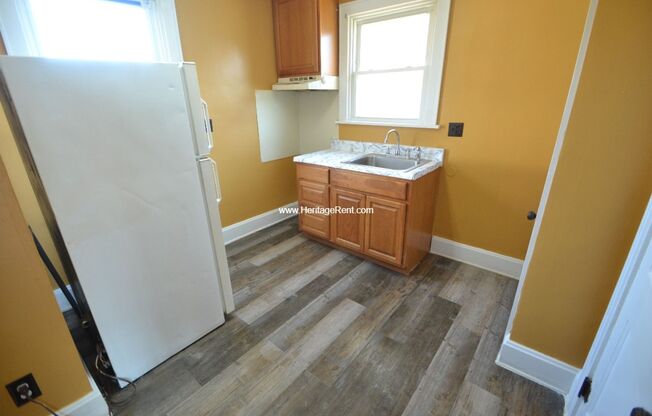 3 beds, 1 bath, $1,450