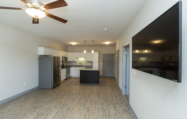 1 bed, 1 bath, 705 sqft, $995, Unit 307