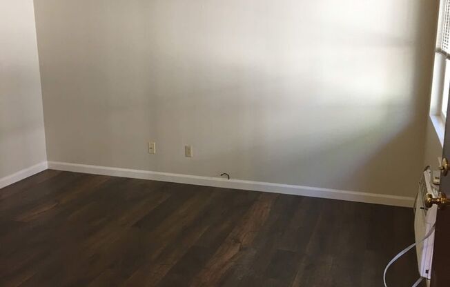 1 bed, 1 bath, 550 sqft, $995, Unit M