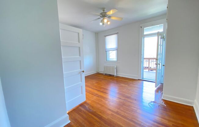 2 beds, 1 bath, 1,000 sqft, $1,948, Unit 3035 N. Calvert St. C4