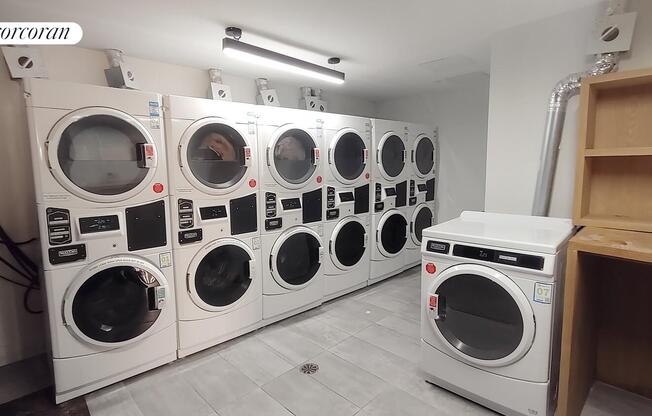 2 beds, 2 baths, $5,175, Unit 14J