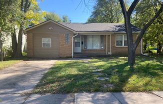 1716 N Northeast Parkway