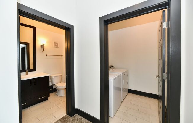 2 beds, 2 baths, 1,320 sqft, $1,699, Unit 881-201