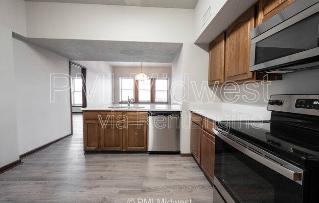 2 beds, 2 baths, 1,525 sqft, $1,199, Unit 1a
