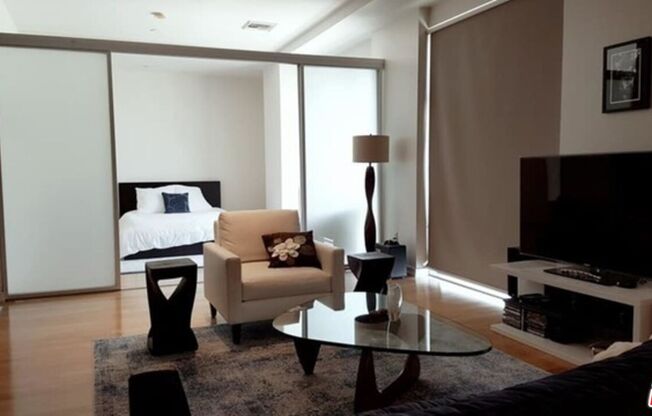 2 beds, 2 baths, 1,200 sqft, $3,650, Unit 1906