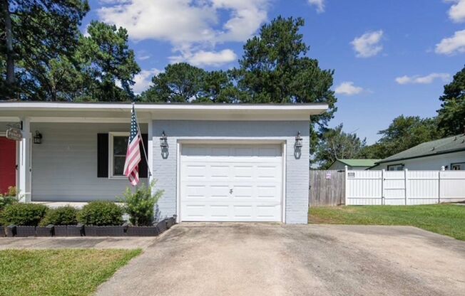 Welcome Home to 2142 Baywater Dr. in Fayetteville, NC!