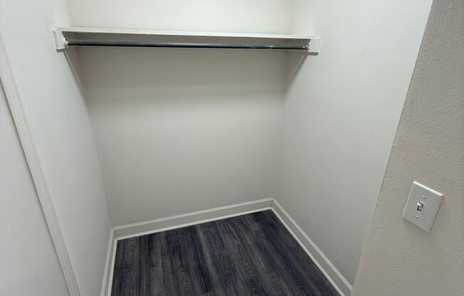 Studio, 1 bath, 400 sqft, $895, Unit #418