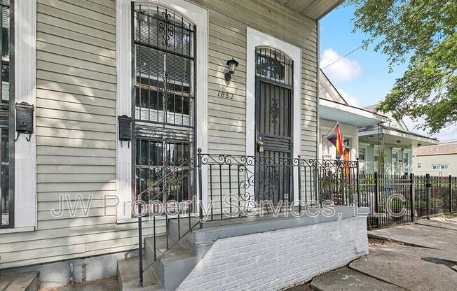1832 ELYSIAN FLDS