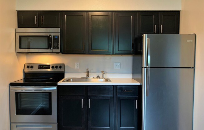 Studio, 1 bath, 495 sqft, $810, Unit N-0413