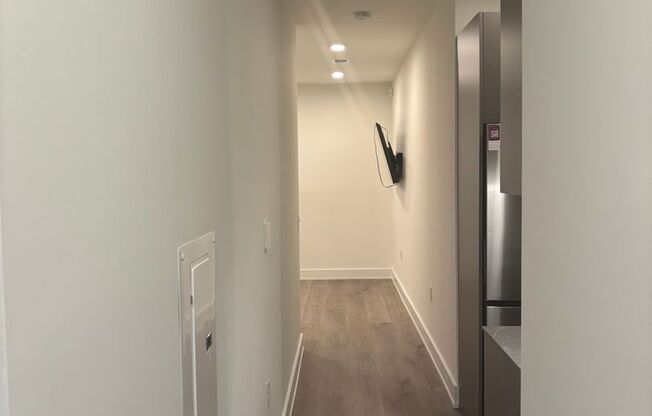 2 beds, 2 baths, 701 sqft, $3,499, Unit 602