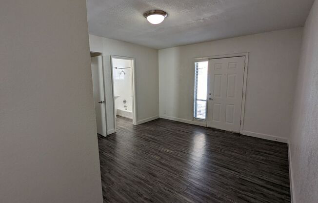 3 beds, 2 baths, 1,327 sqft, $2,100, Unit 143