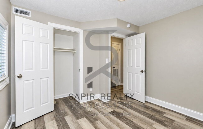 2 beds, 1 bath, 1,100 sqft, $1,350, Unit A