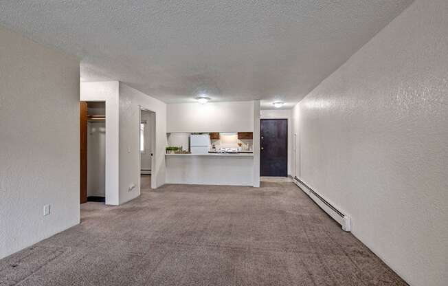 Living area at The Greenbriar Apartment Homes