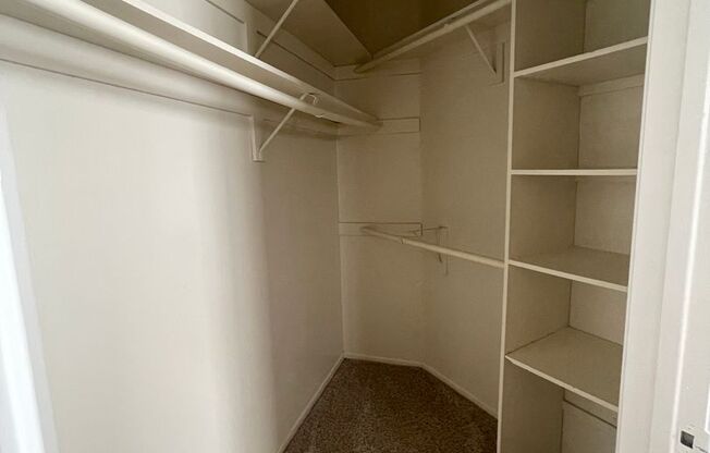 2 beds, 2 baths, 1,140 sqft, $2,562, Unit 109