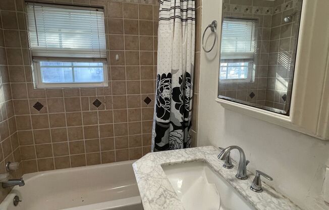 CUTE SHAWNEE RENT 2 OWN HOME
